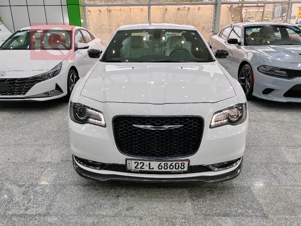 کرایسلەر 300